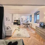 1 Bedroom - Zentral - Terrasse - Kaffee - Business - Wifi - Kueche Appartement Wiesbaden