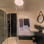 1 Bedroom - Zentral - Terrasse - Kaffee - Business - Wifi - Kueche *