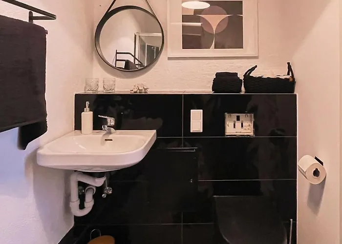 1 Bedroom - Zentral - Terrasse - Kaffee - Business - Wifi - Kueche 아파트 *